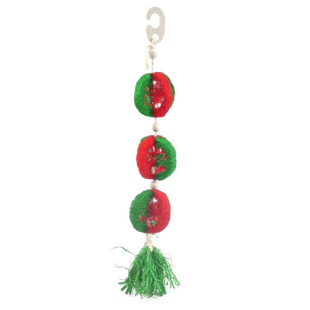 Natural loofa garland Christmas themed for rabbits, made from loofa, wood, and corn leaf for chewing fun.